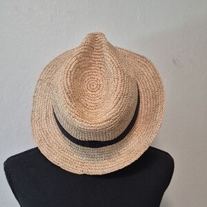NWT J Crew Packable Straw Hat Size M/L Excellent Condition
